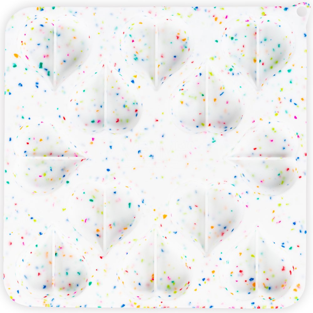 "Messy Mutts Silicone Bake & Freeze Dog Treat Maker (12 Hearts, Confetti)"
